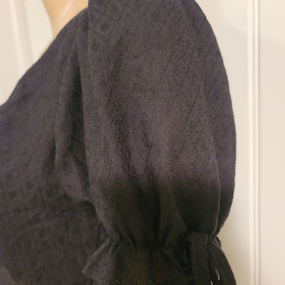 Mooloola Puffer Sleeves Crop Top - Picture 5 of 7